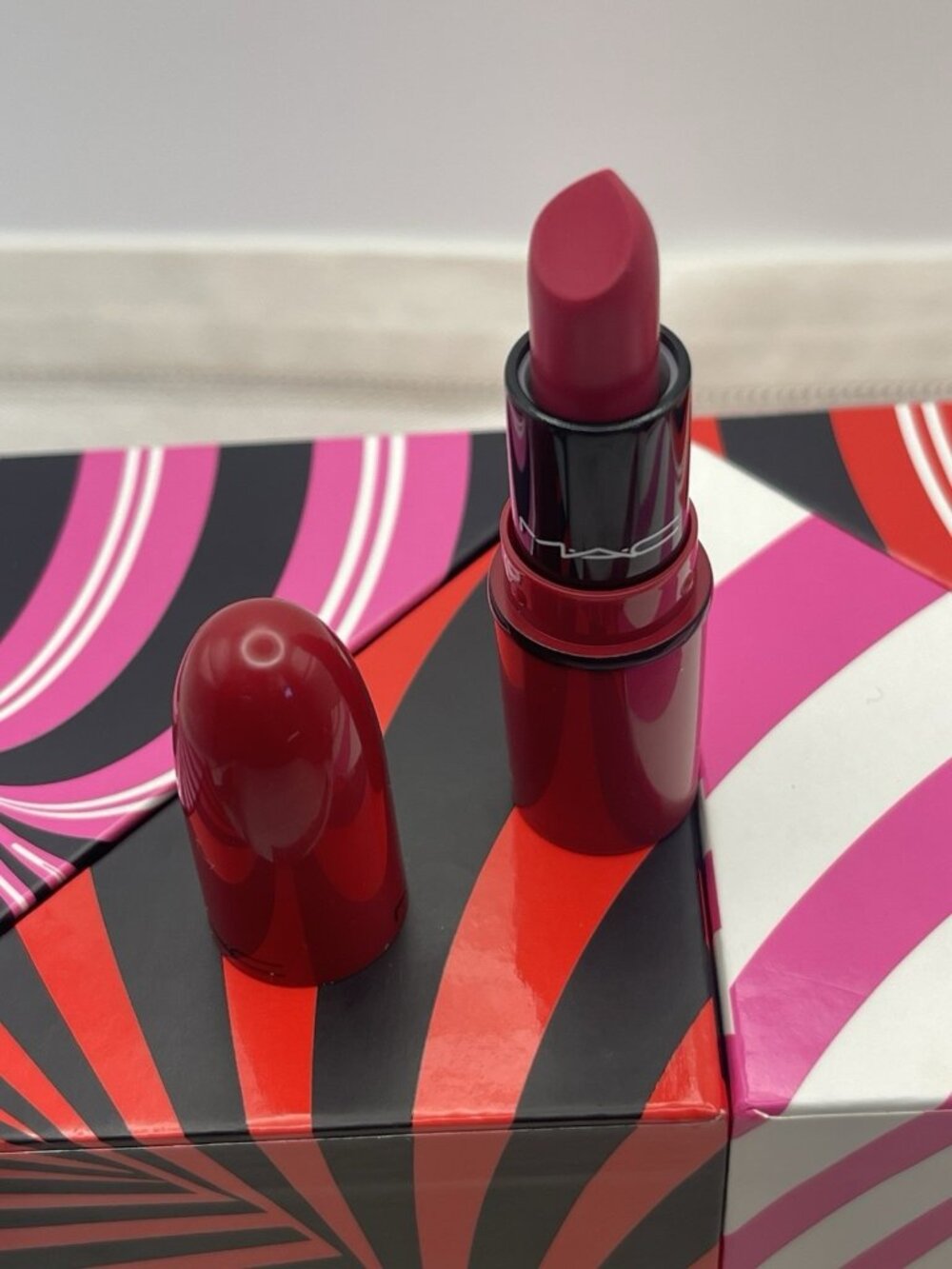 MAC Mini Lipstick All Fired Up Retro Matte Bright Travel NEW WITHOUT BOX